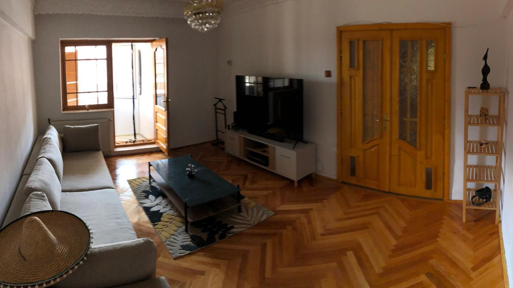 Axa Brancusi Appartement Târgu Jiu